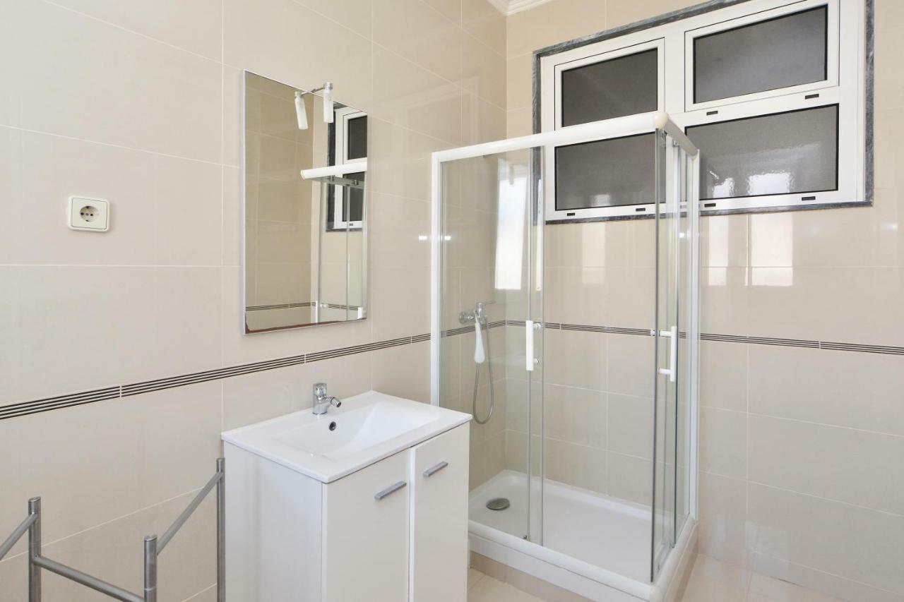Guest House Avenida ลิสบอน ภายนอก รูปภาพ