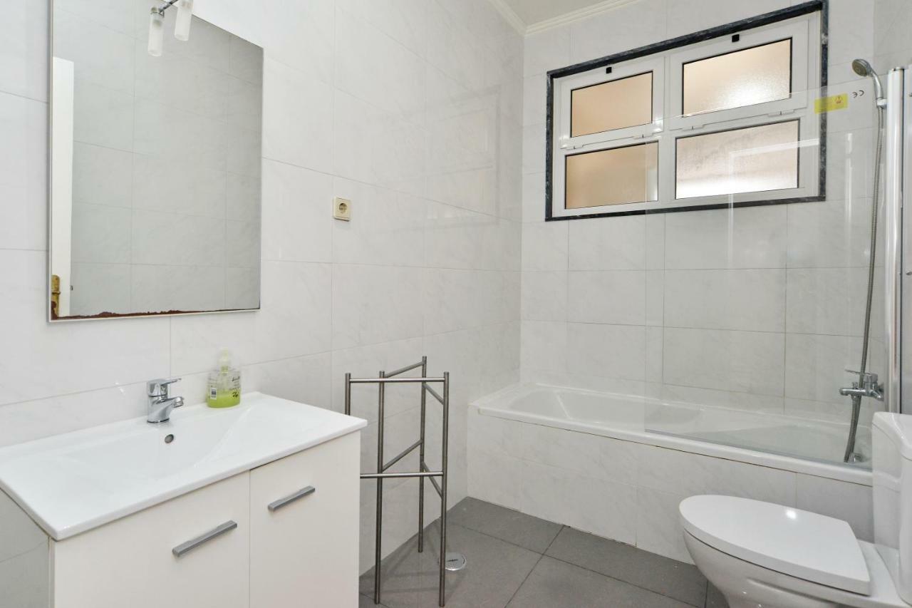 Guest House Avenida ลิสบอน ภายนอก รูปภาพ