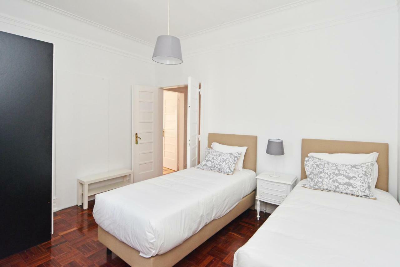 Guest House Avenida ลิสบอน ภายนอก รูปภาพ