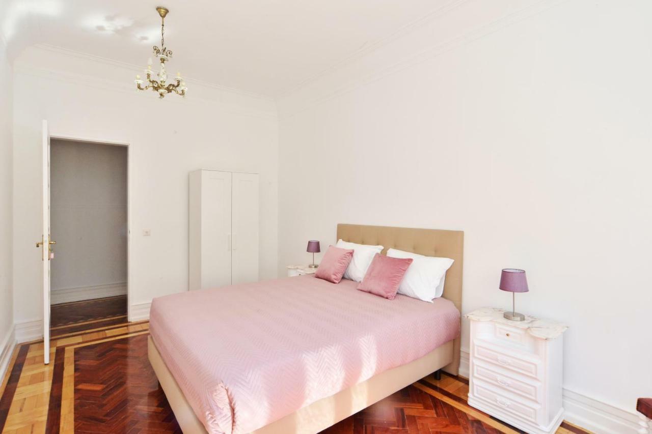Guest House Avenida ลิสบอน ภายนอก รูปภาพ